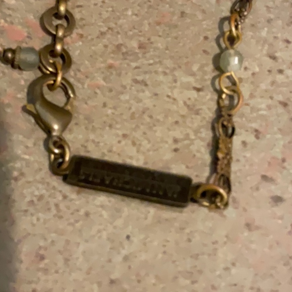 Gorgeous Jan Michaels necklace. Pale green jade stone and beads. - Picture 3 of 7